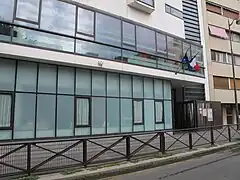 École élémentaire au no 63.