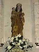 Statue de la Vierge à l'enfant.