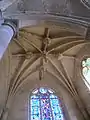 Chapelle sud, voûte à liernes et tiercerons.