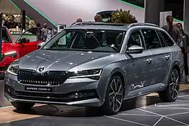 Škoda Superb III Combi restylée