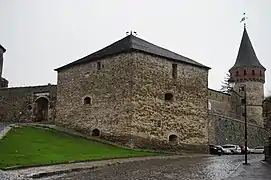 La tour n°1 carrée