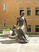 Statues dans la cour de sa maison kiévaine classées,