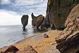 Rochers à la baie Douobovaïa.