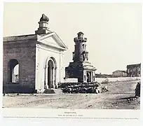 Porte du Chantier naval de Sébastopol.