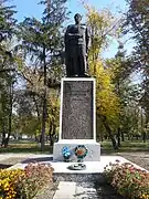 Statue du général Pavel Korzoun classé.