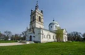 Église de la Nativité, classée à Liman.