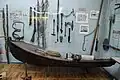 Barque et équipement de pêche de Pomors du XIXe siècle au musée régional de Mourmansk