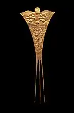 Épingle à cheveux en or de la tombe du roi Muryeong, VIe siècle, (Corée).