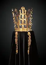 Couronne d'or de Seobongchong de l'antique royaume de Silla, 339e trésor national de Corée du Sud.