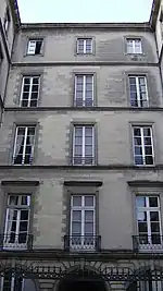 Immeuble sur cours Cambronne