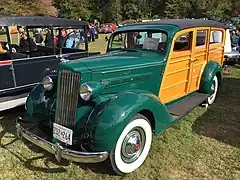 Packard Six 115C Woody (1937)