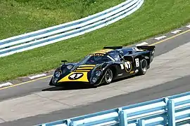 Une Lola T70 MkIIIb de 1969.