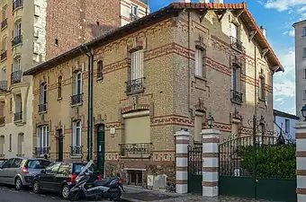 Église orthodoxe au no 19.