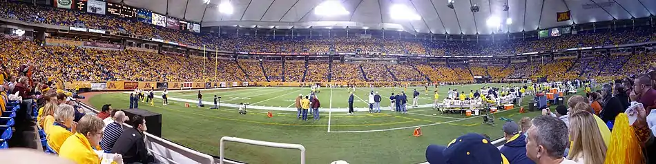 Vue intérieure du stade en 2008.