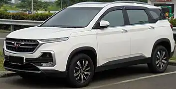 Wuling Almaz.