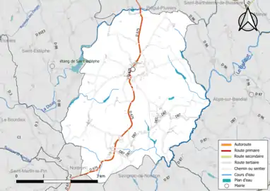 Carte en couleur présentant le réseau hydrographique de la commune