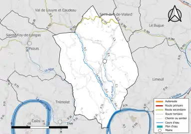Carte en couleur présentant le réseau hydrographique de la commune