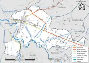 Carte en couleur présentant le réseau hydrographique de la commune