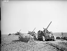 Canons antiaériens de 3 pouces (76,2 mm) sur véhicules, le 19 octobre 1939 à Wanquetin (ouest d'Arras).