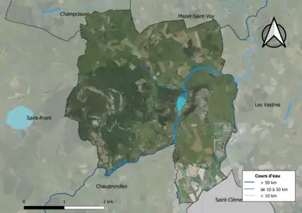 Vue aérienne du territoire communal.