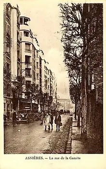 milieu de la rue de la comète