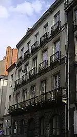 Immeuble sur cours Cambronne