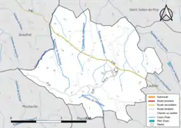 Carte en couleur présentant le réseau hydrographique de la commune