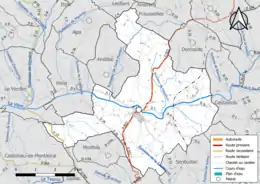 Carte en couleur présentant le réseau hydrographique de la commune