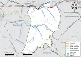 Carte en couleur présentant le réseau hydrographique de la commune
