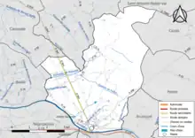 Carte en couleur présentant le réseau hydrographique de la commune