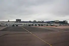 L'aéroport vu des pistes.