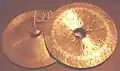 Cymbales china de type « clash ».