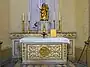 Autel et statue à la Vierge à l'Enfant, avec en antepedium de l'autel, la Nativité