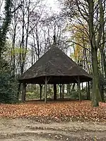 Abri-cavalier (1878) :le plus grand, l’abri octogonal - Chemin de l'Aube