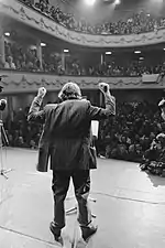 En 1988 dans une mobilisation pour sauver de la fermeture De Kleine Komedie