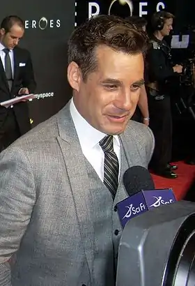 Adrian Pasdar interprète Nolan.