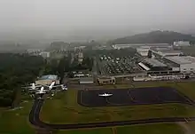 Vue aérienne de la zone d'activité de l'aéroport.