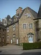 L'aile sud-est, reconstruite après 1944.