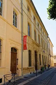 L'Hôtel de Gallifet, au N°52, Centre d'Art