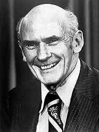 Alan Cranston, sénateur de Californie