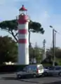 Le phare du Gabut. Au fond, le phare du quai Valin.