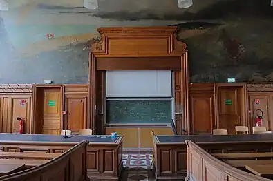 L'Arc en ciel d'Henri Gervex (1896), dans l'amphithéâtre Lefebvre.