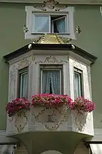 Maison typique avec baie vitrée sur la Ludwigstraße.