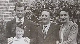 Annette Nez et ses parents, Pierre et Renée.