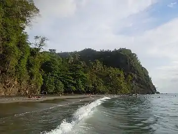 Vue coté sud, au pied du Morne du Céron