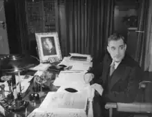 Photographie de Salazar, assis à son bureau, en 1940