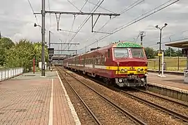 Automotrice AM75 assurant un train L Rosendael - Puurs.