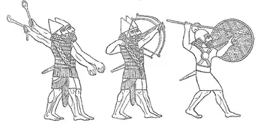 Représentations de soldats assyriens d'après les bas-reliefs des palais royaux : frondeurs, archers et lancier.