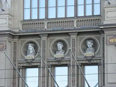 Façade de l'Ateneum, bustes de Raphaël, Phidias et Bramante.