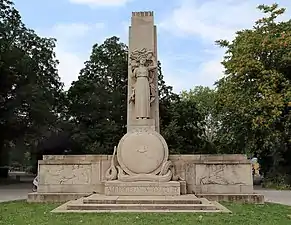Monument au pigeon voyageur (1936), Lille.